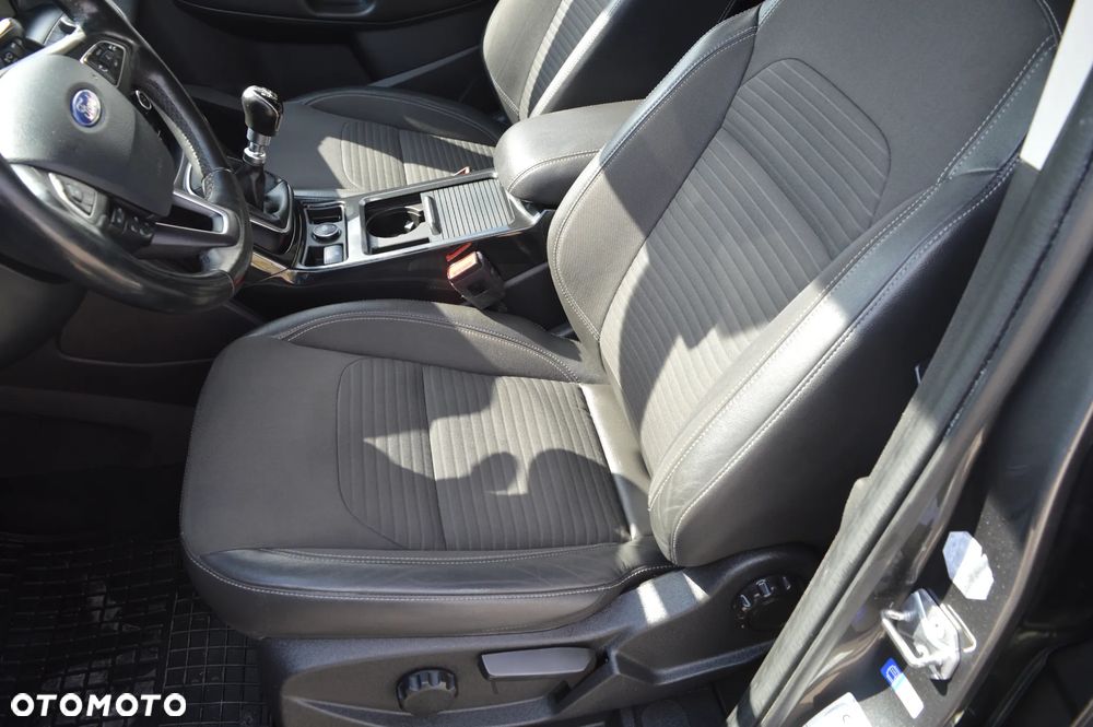 Ford Kuga 2.0 TDCi AWD Titanium - 18