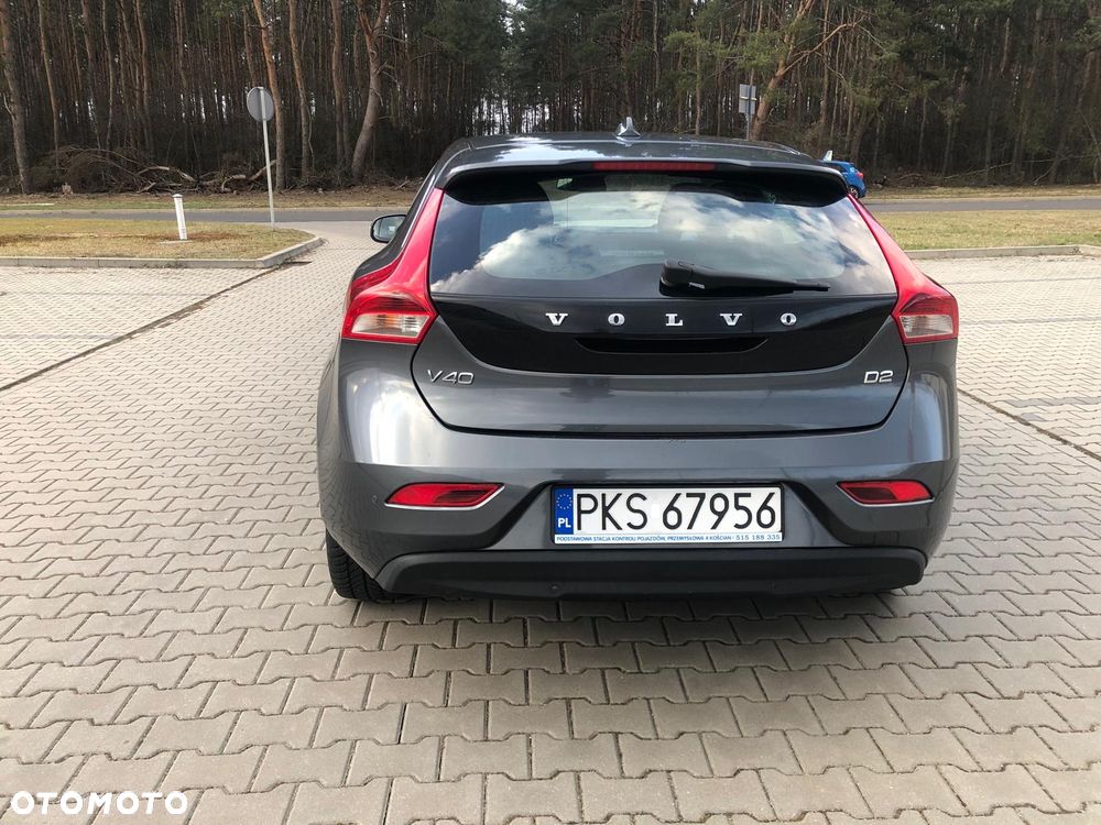 Volvo V40 D2 - 8