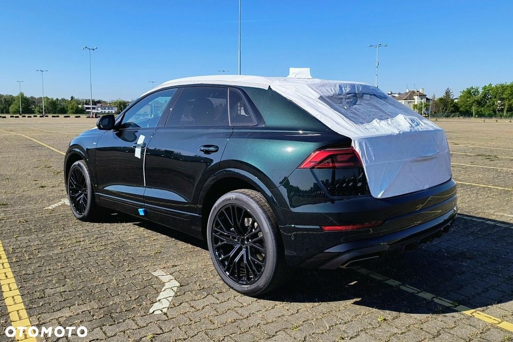Audi Q8 - 8