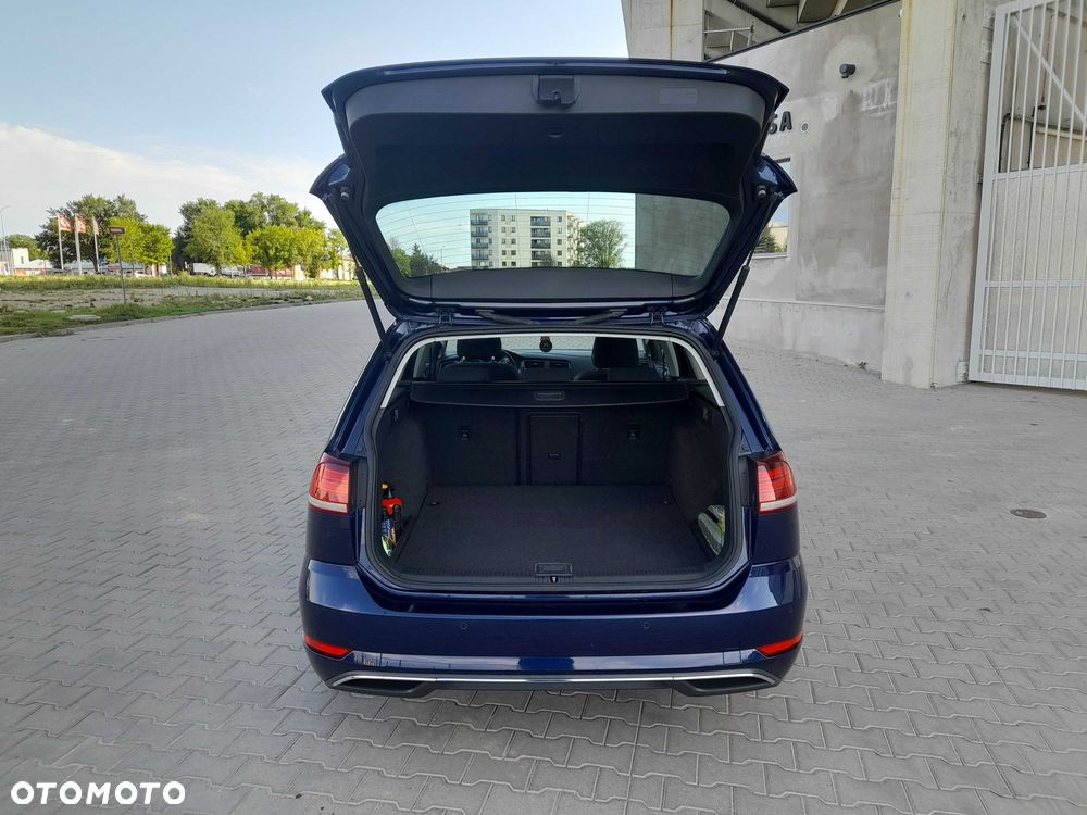 Volkswagen Golf Variant - 8