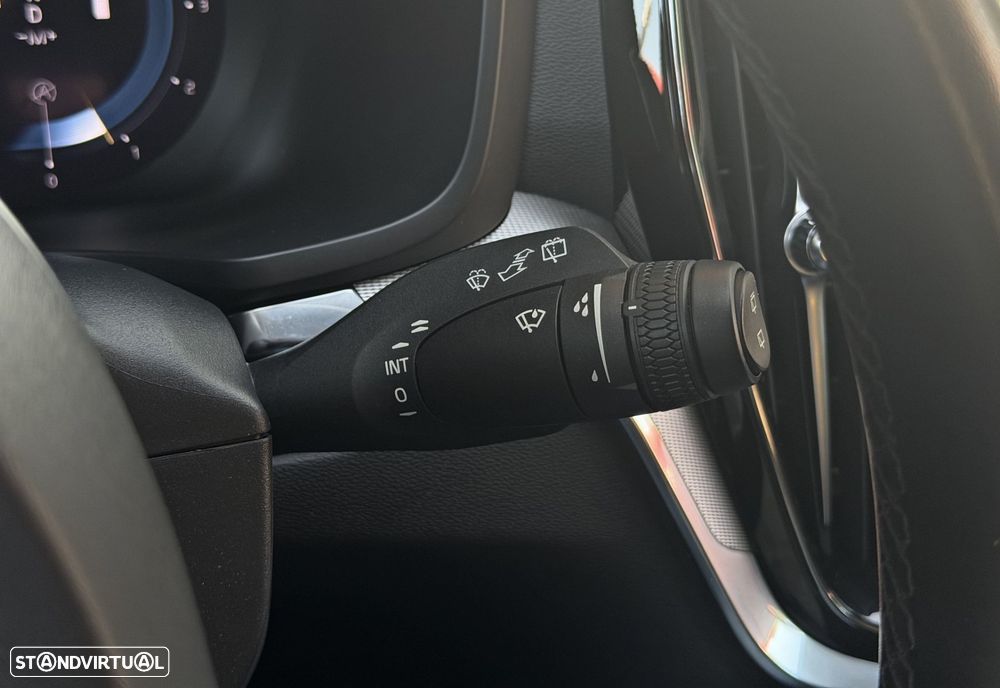 Volvo V60 2.0 B4 Core Auto - 14