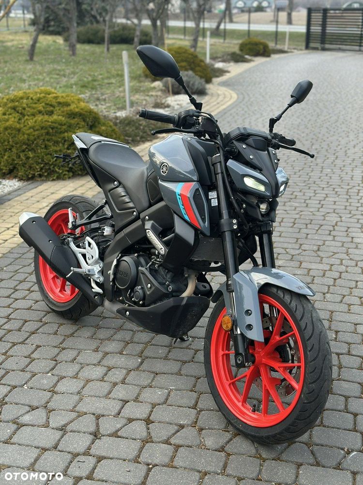 Yamaha MT - 9