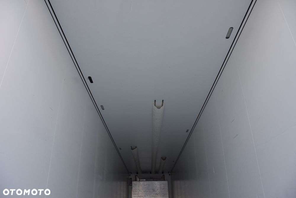 Schmitz Cargobull CHŁODNIA THERMOKING SLX PRZEBIEG 90 TYS KM / 4 RYGLE / OŚ PODNOSZONA / PALECIARA / ELEKTRYKA / STAN IDELNY JAK NOWY ! - 37