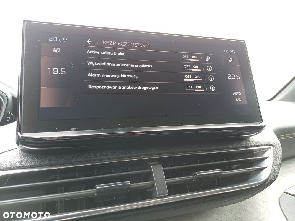 Peugeot 3008 1.6 PureTech GT S&S EAT8 - 21