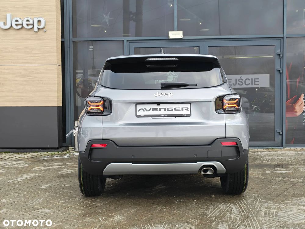 Jeep Avenger 1.2 T3 mHEV Summit FWD eDCT6 - 13