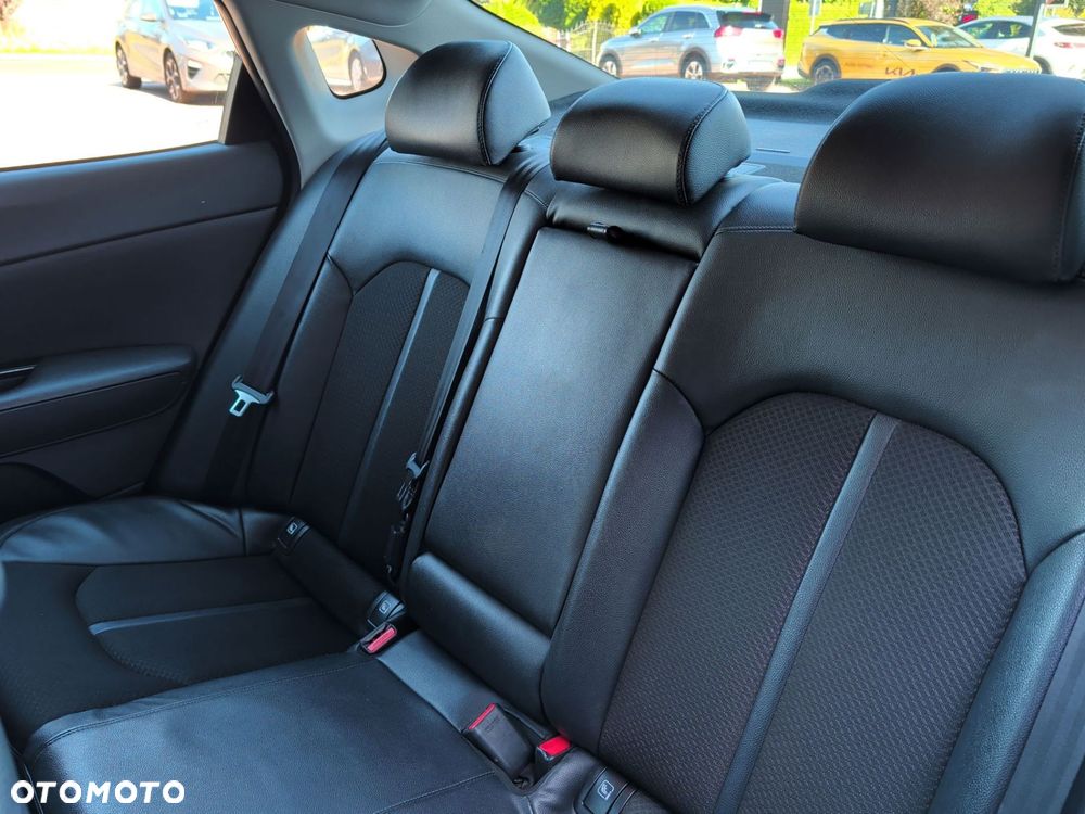 Kia Optima 1.7 CRDI L - 17