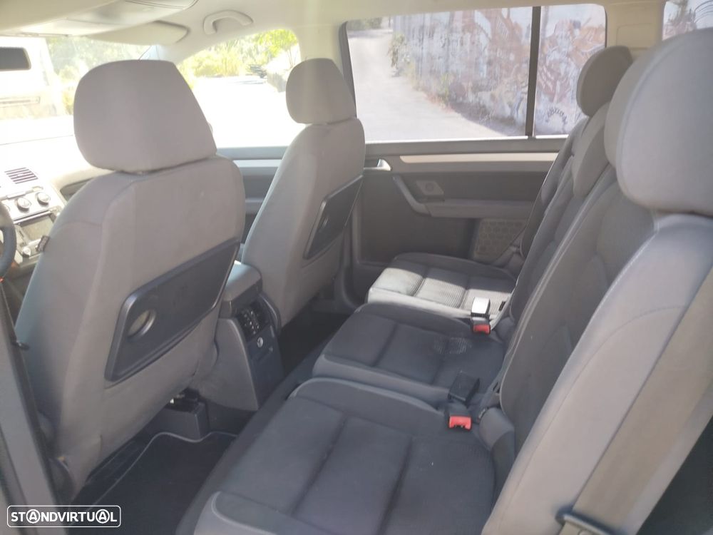 VW Touran - 7