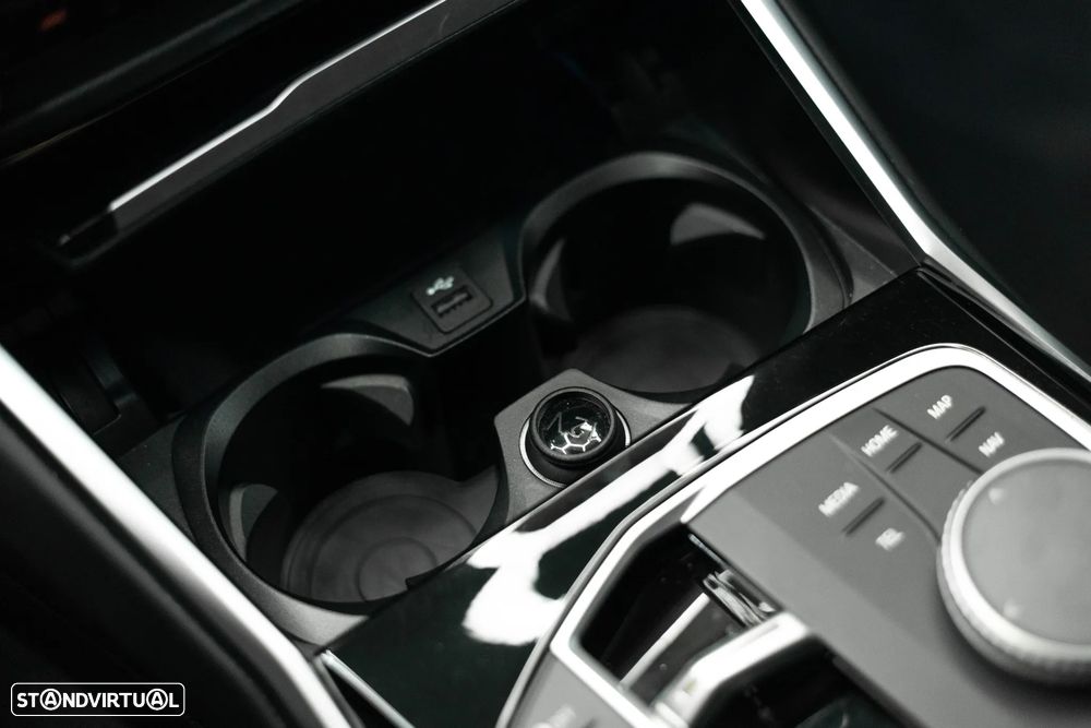 BMW 320 e Aut. Sport Line - 35