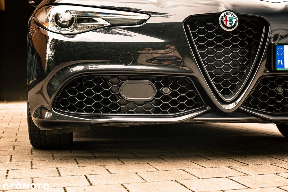 Alfa Romeo Giulia - 13