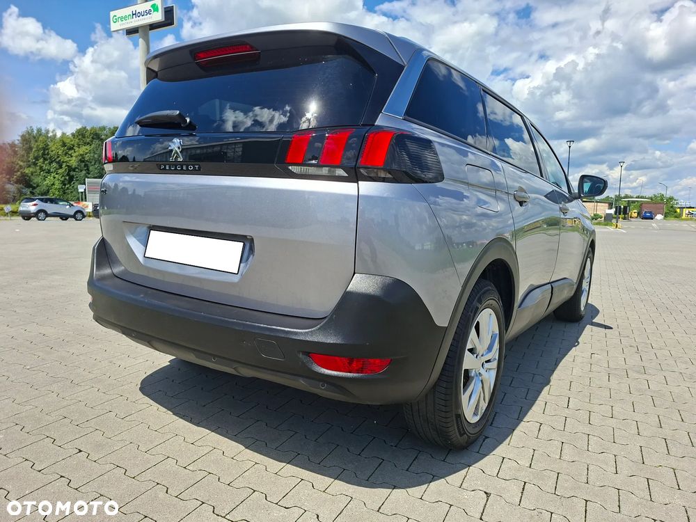 Peugeot 5008 - 9