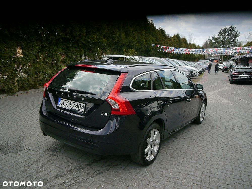 Volvo V60 D2 Drive-E Momentum - 5