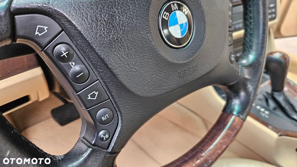 BMW Seria 5 - 32