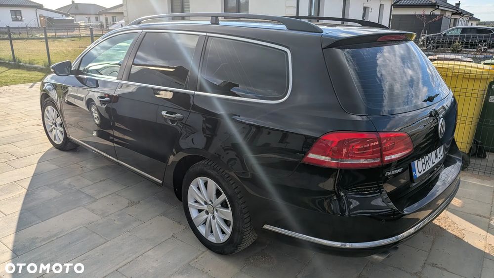 Volkswagen Passat 2.0 TDI DPF BlueMotion Technology Comfortline - 5