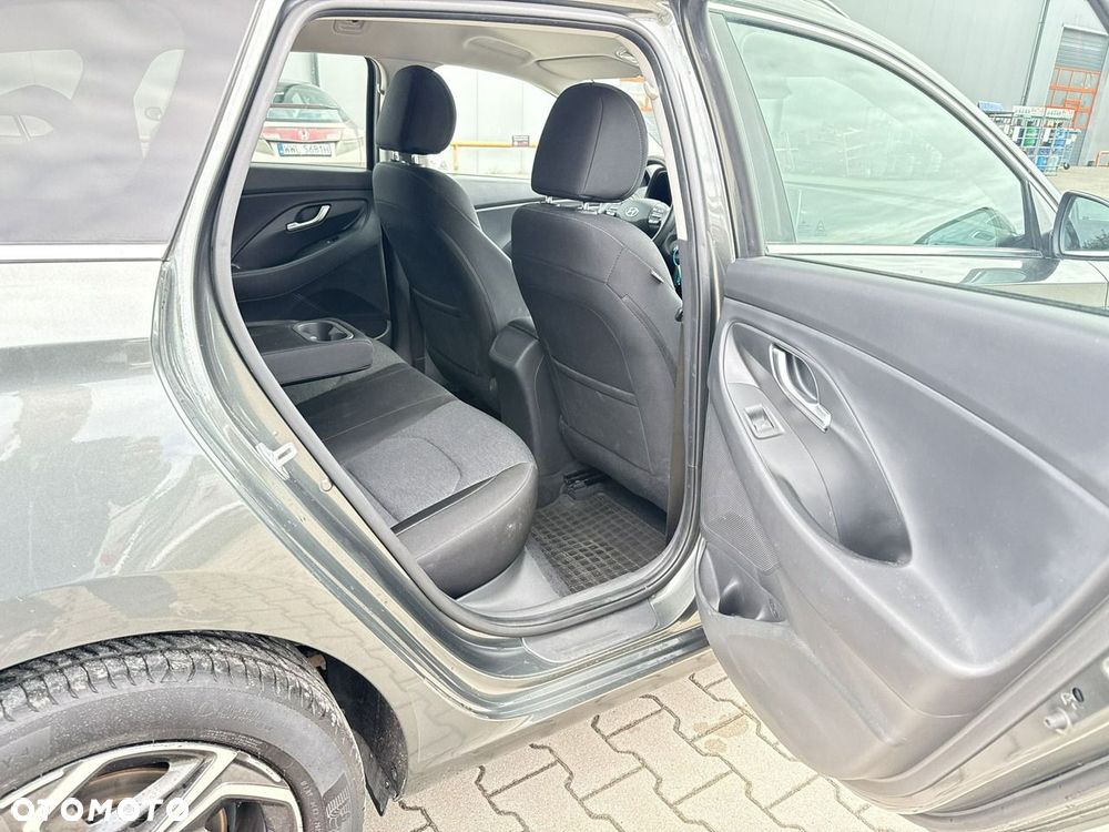 Hyundai i30 1.5 T-GDI 48V Smart DCT - 17