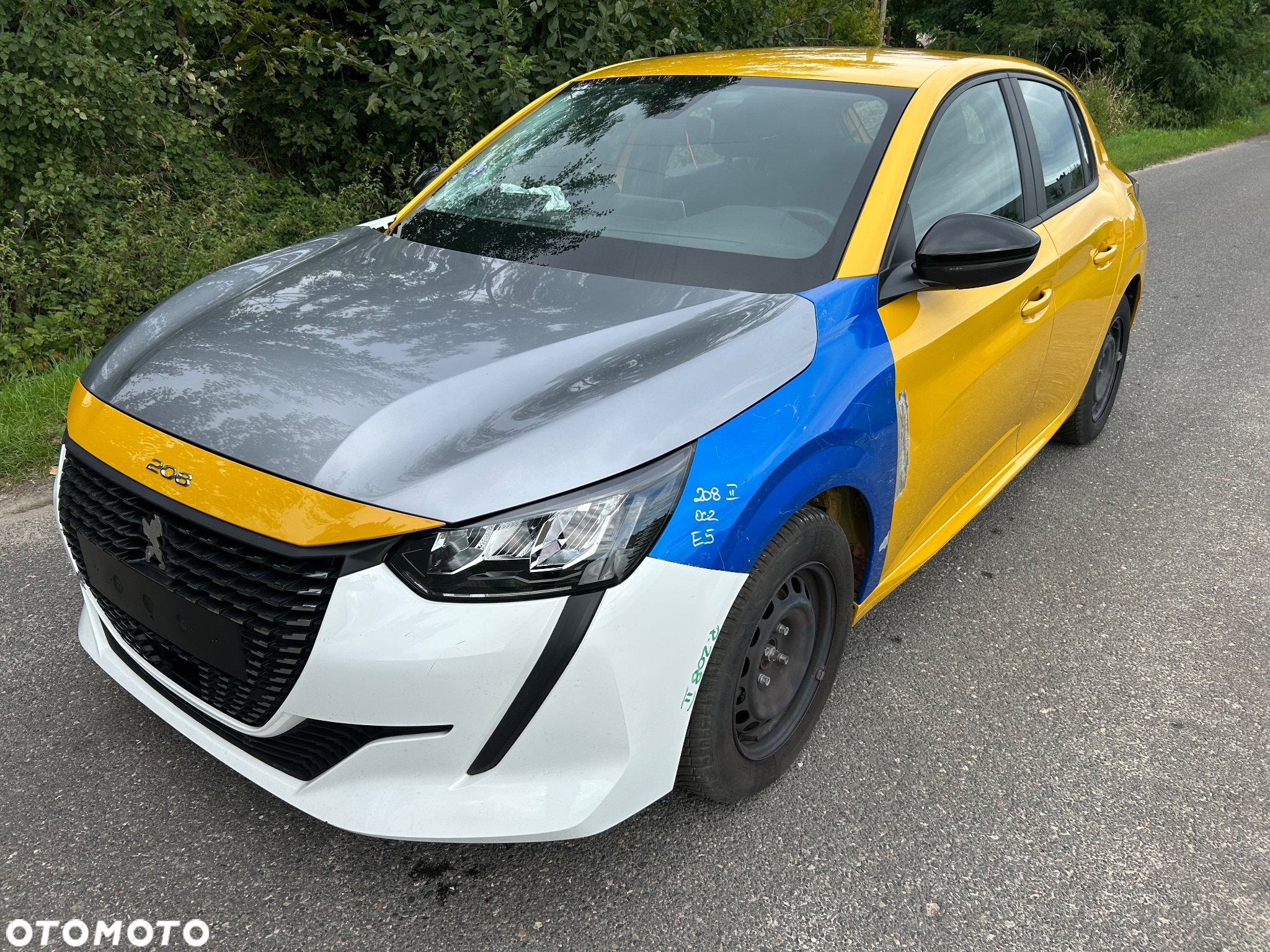 Peugeot 208 - 4