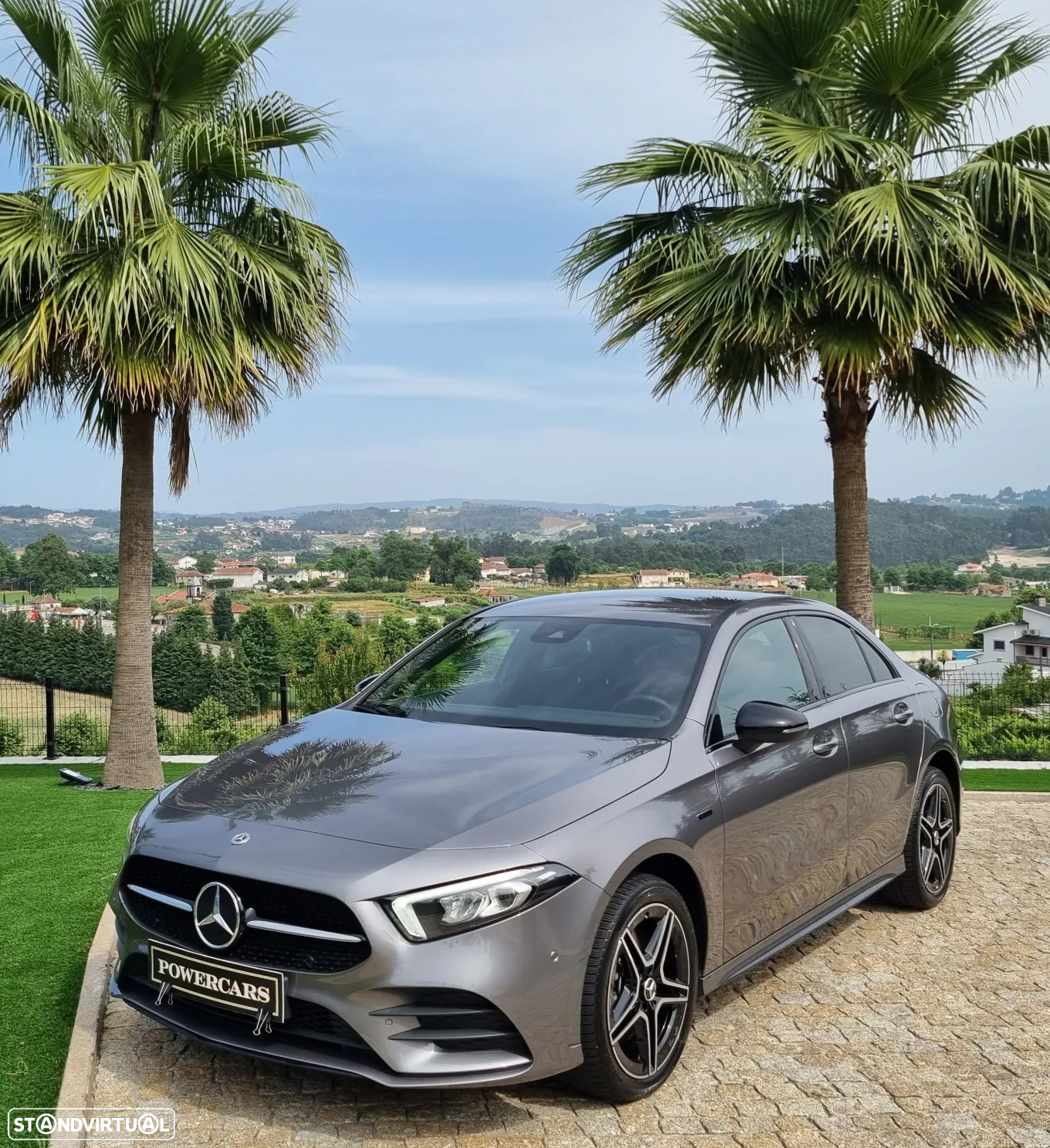 Mercedes-Benz A 250 Limousine e AMG Line - 10