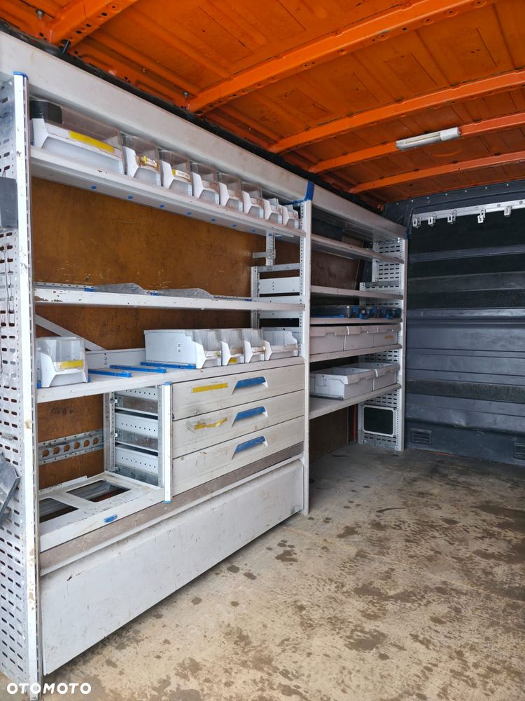 Mercedes-Benz Sprinter z zabudową warsztatową - 17