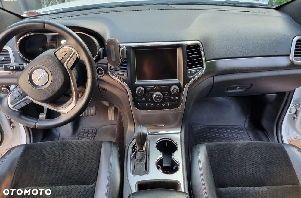 Jeep Grand Cherokee - 10