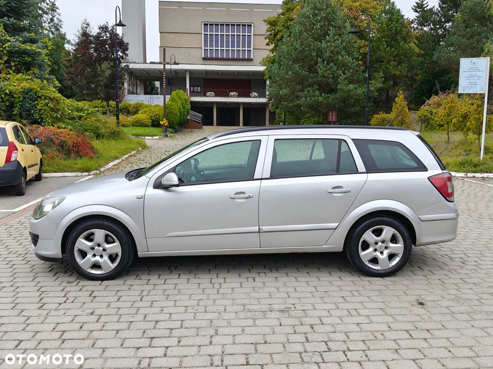 Opel Astra 1.9 CDTI Caravan DPF Cosmo - 9