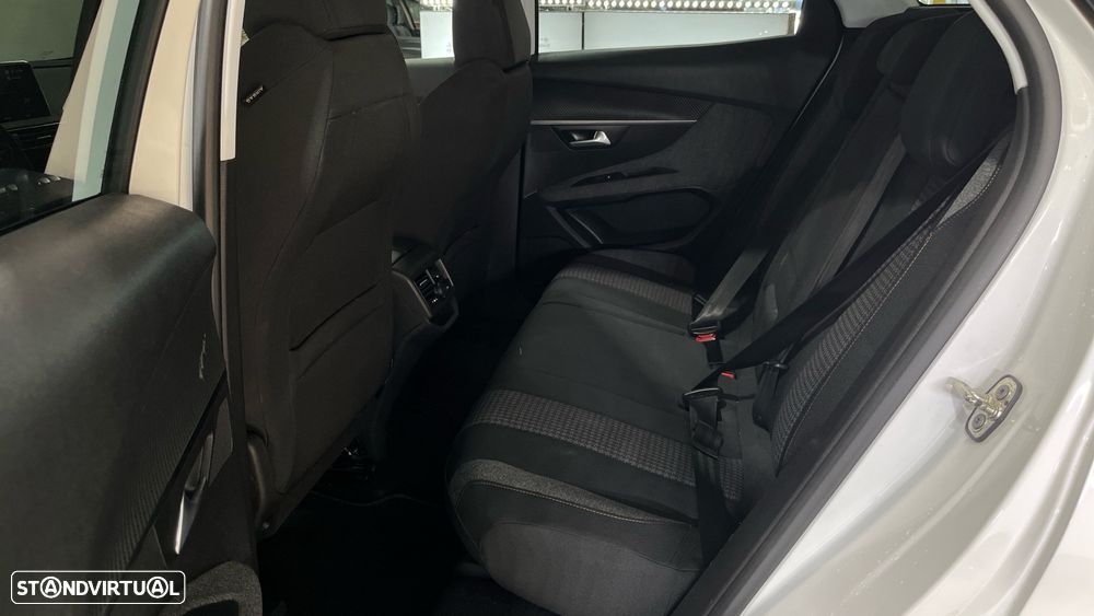 Peugeot 3008 1.5 BlueHDi GT Line EAT8 - 10