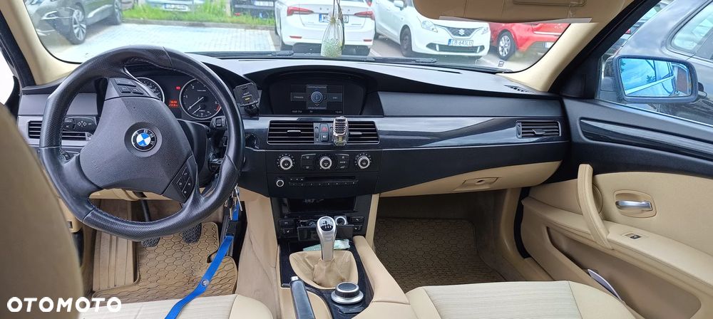 BMW Seria 5 520d - 10
