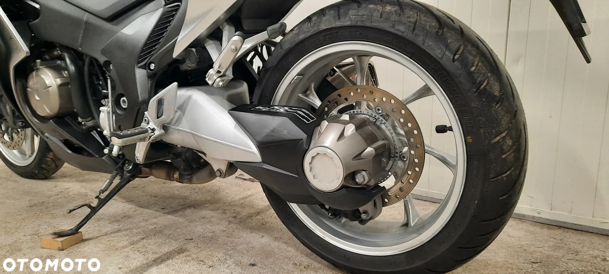 Honda VFR - 9