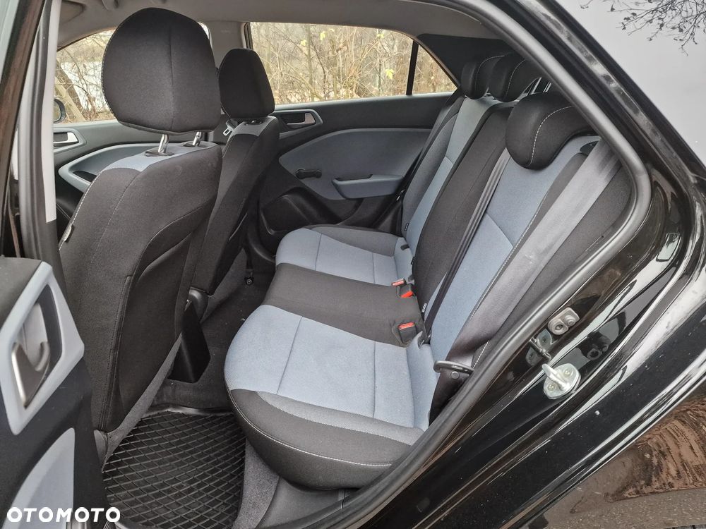 Hyundai i20 1.2 Classic + - 19