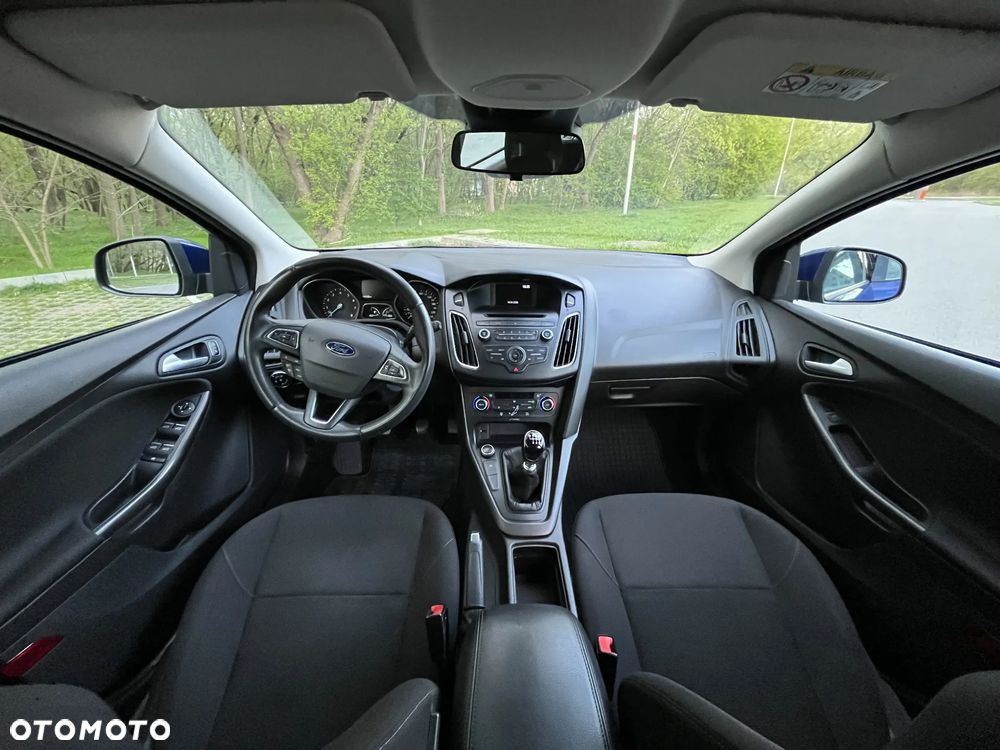 Ford Focus - 8
