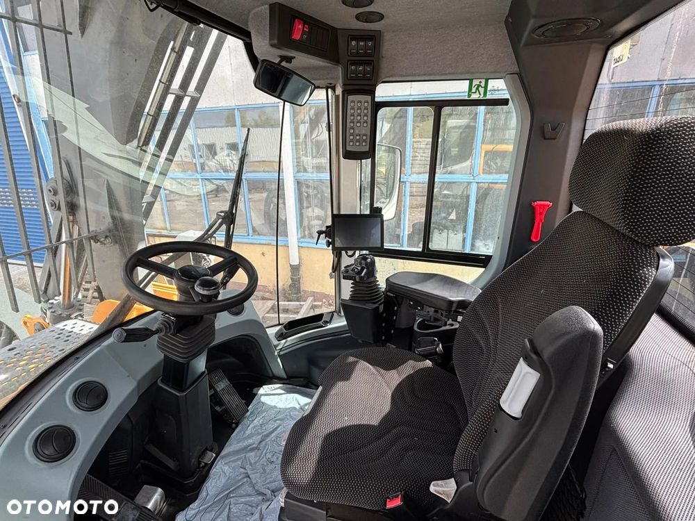 Liebherr L 580 LG - 4