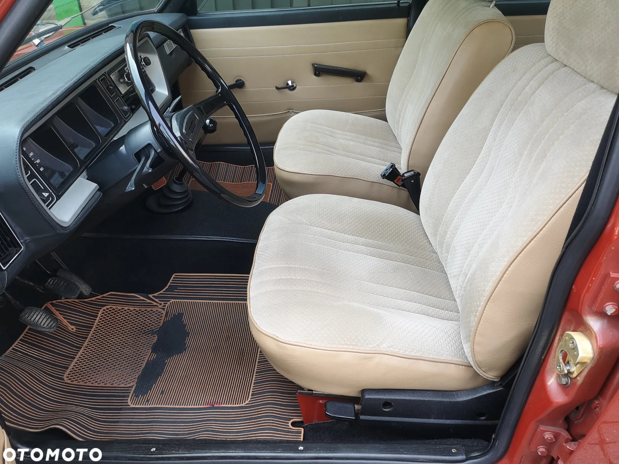 Seat Inny - 20