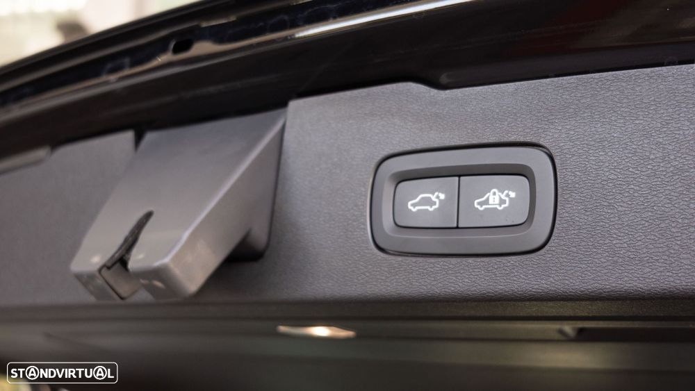 Volvo V60 2.0 T8 AWD TE Plus Dark - 10