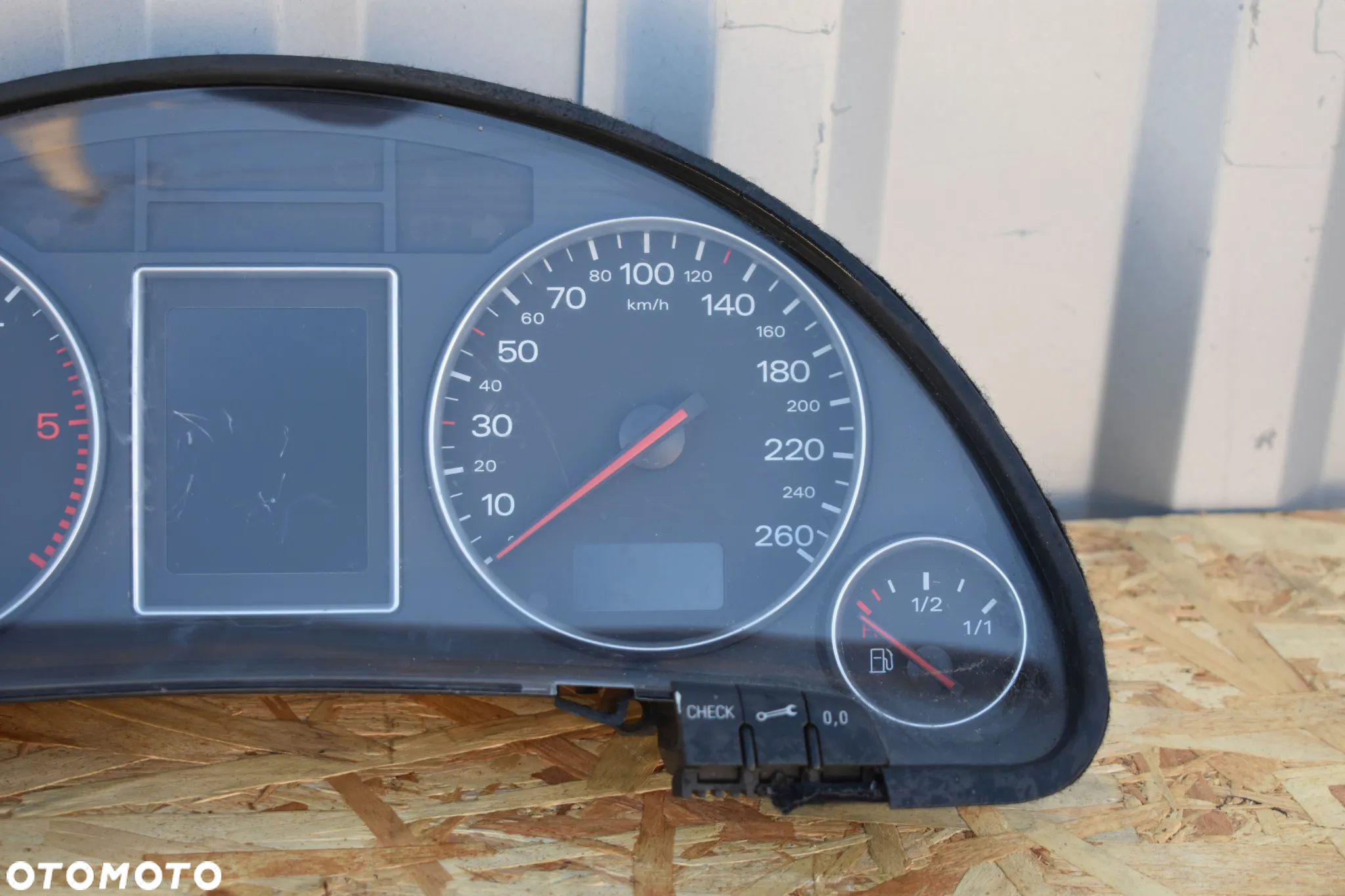 LICZNIK ZEGARY AUDI A4 B6 1.9TDI 8E0920930R - 4