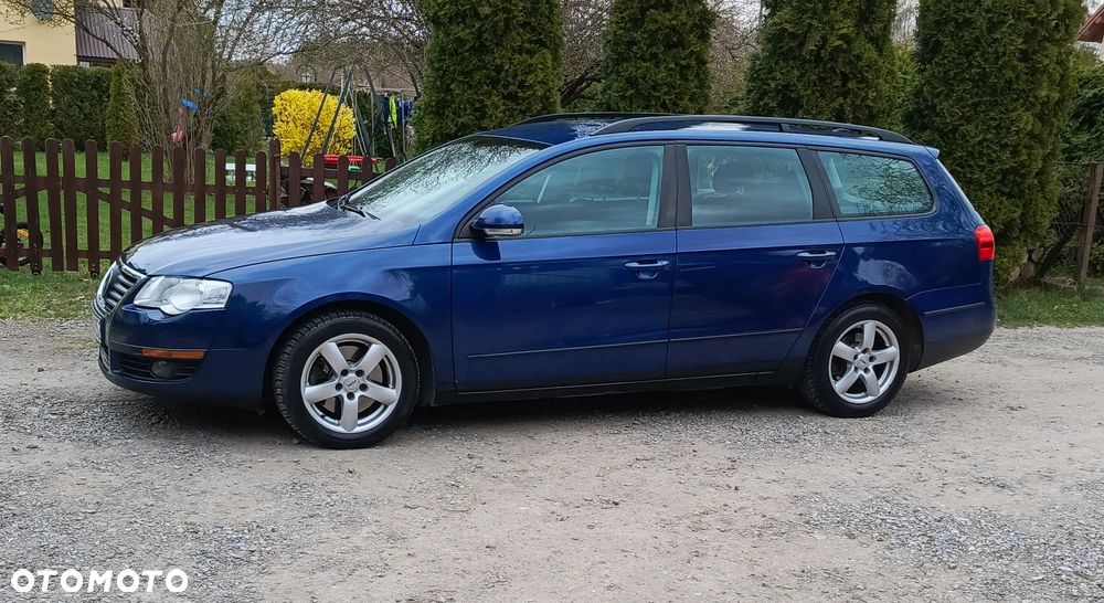 Volkswagen Passat - 5
