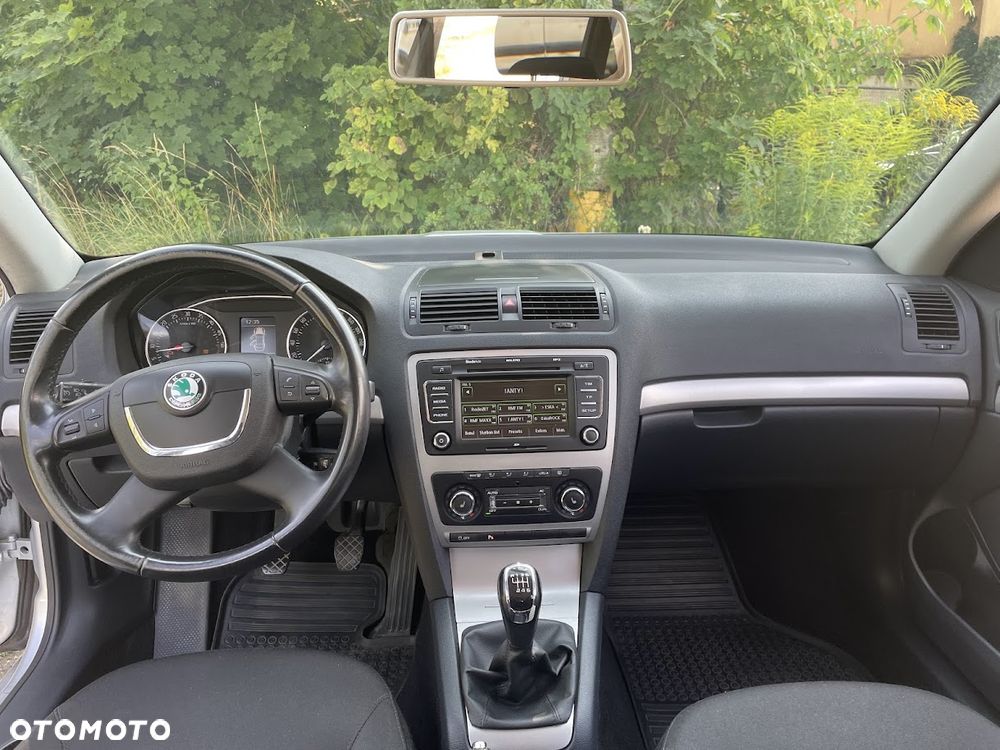 Skoda Octavia 2.0 TDI DPF Elegance - 8