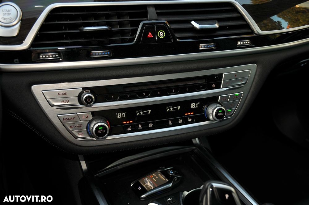 BMW Seria 7 740d xDrive MHEV - 14