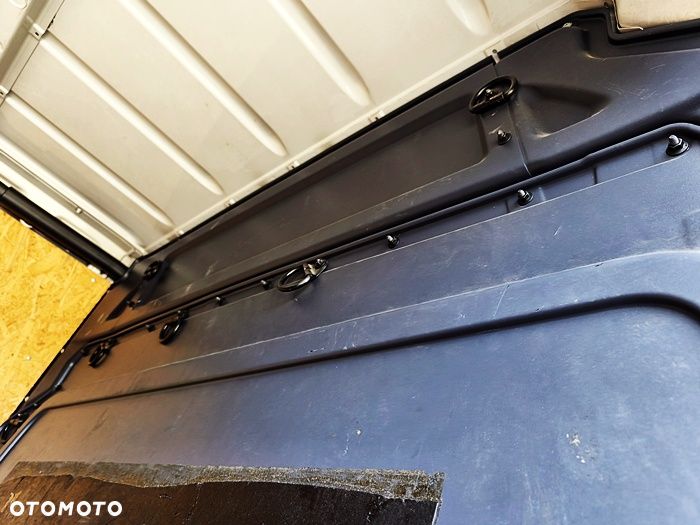 Volkswagen Crafter - 16