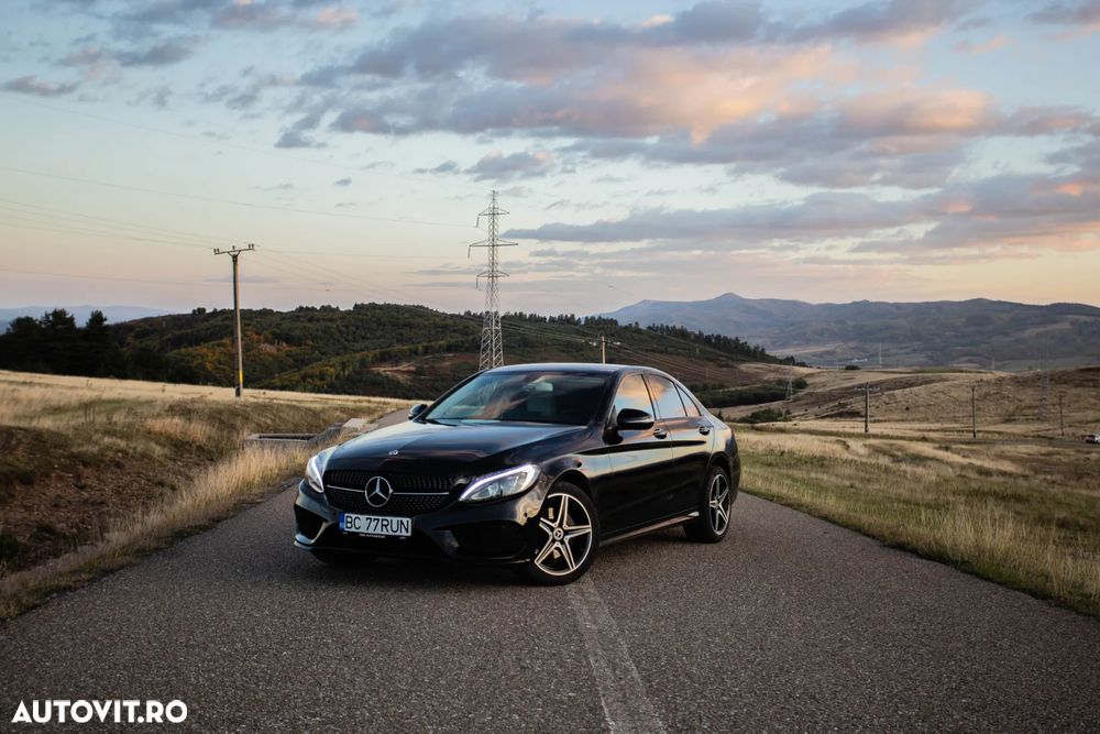 Mercedes-Benz C 220 d 4Matic 9G-TRONIC AMG Line - 2