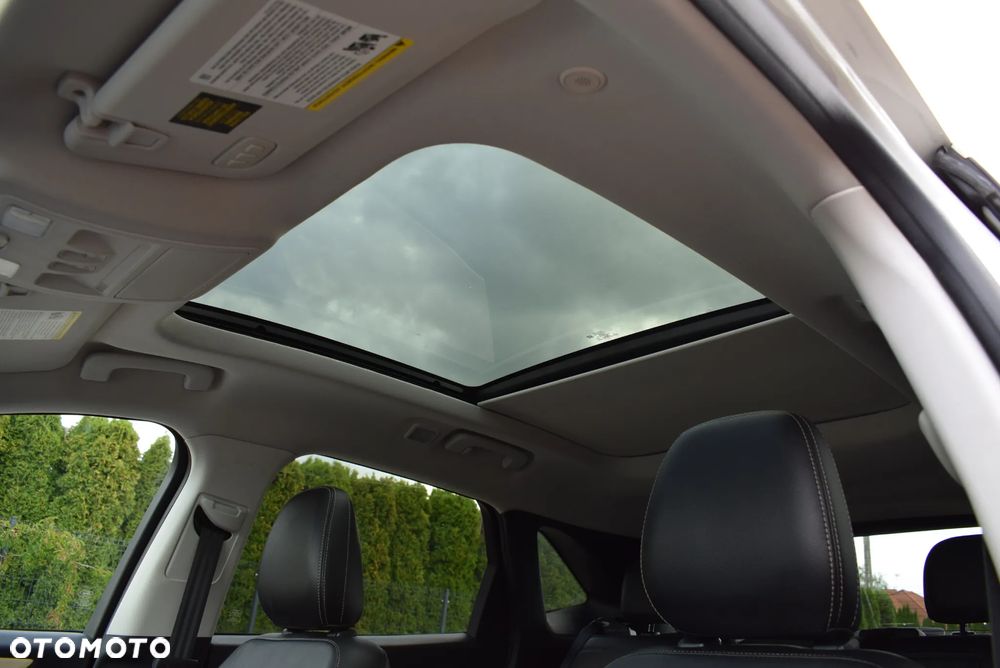 Ford Escape 2.0 EcoBoost AWD Titanium - 19