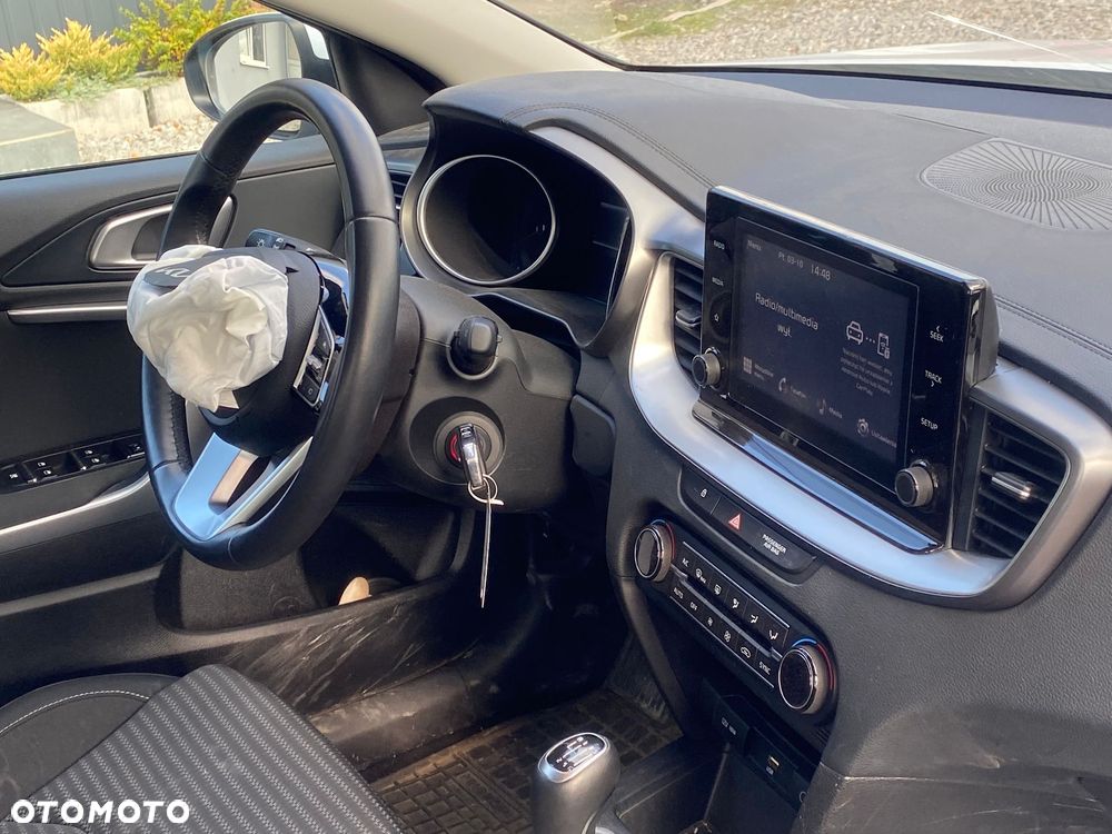 Kia Ceed 1.5 T-GDI M - 13