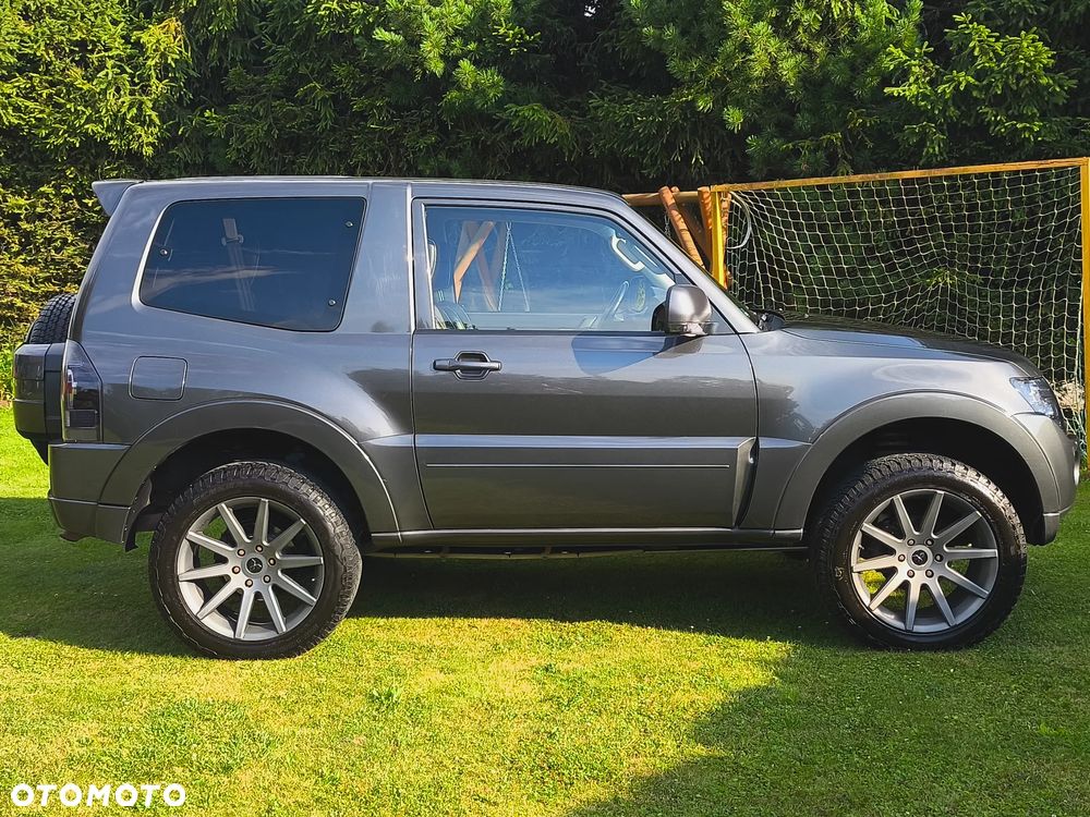 Mitsubishi Pajero 3.2 DI-D Intense - 14