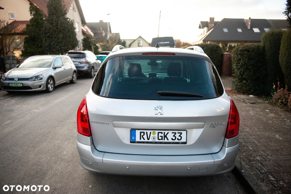 Peugeot 308 1.6 HDi Premium - 12