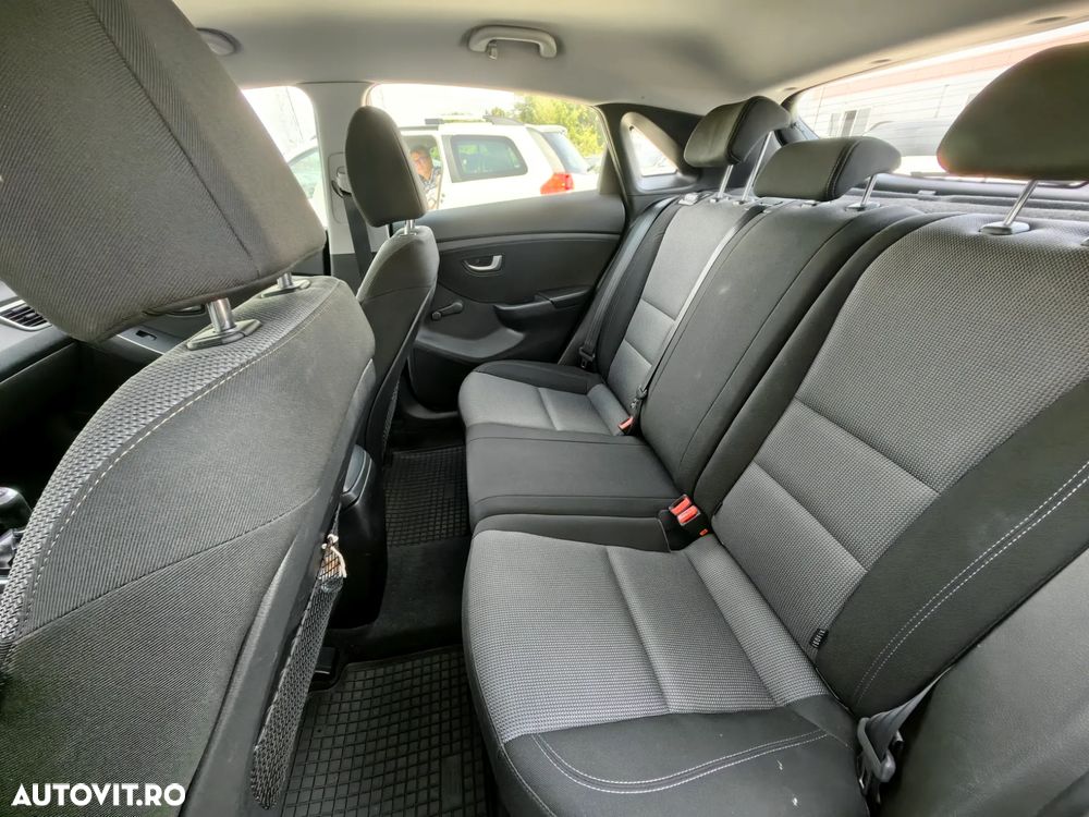 Hyundai i30 - 10