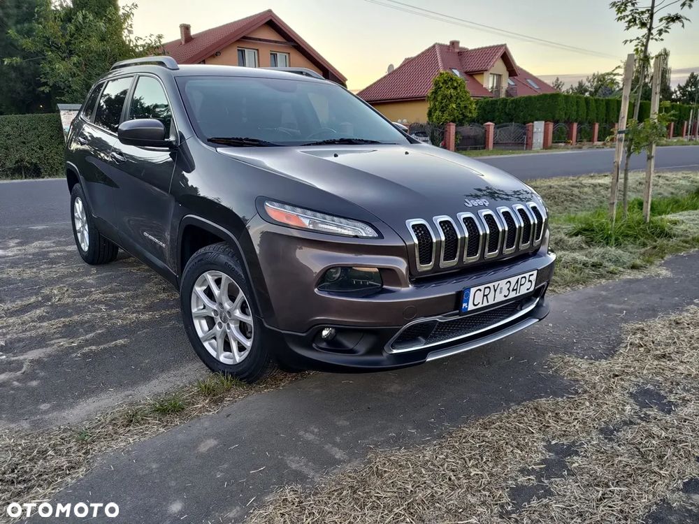 Jeep Cherokee - 1