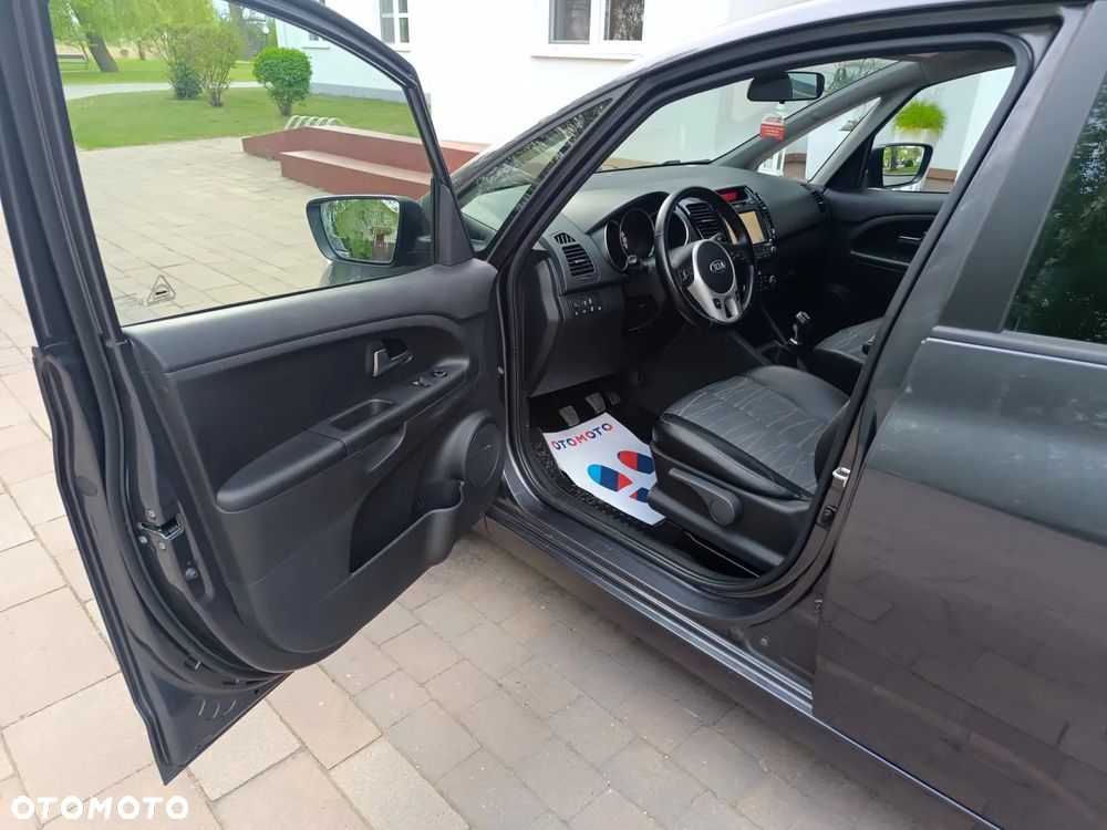 Kia Venga 1.4 CVVT Dream Team Edition - 24