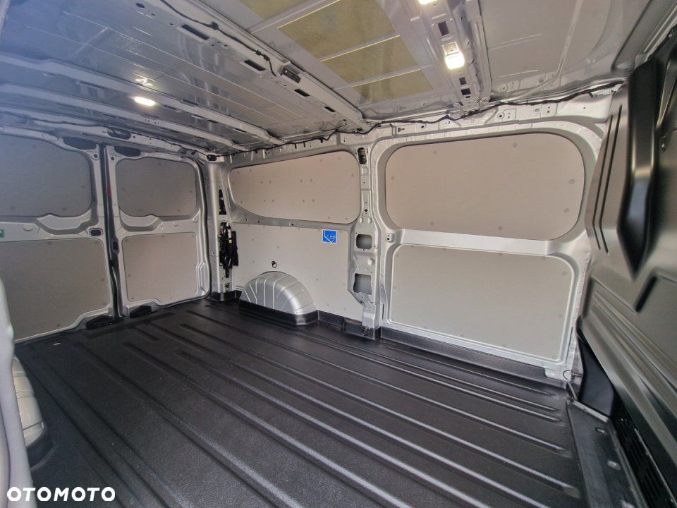 Ford Transit Custom - 8