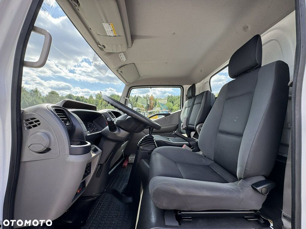 Nissan Cabstar - 24