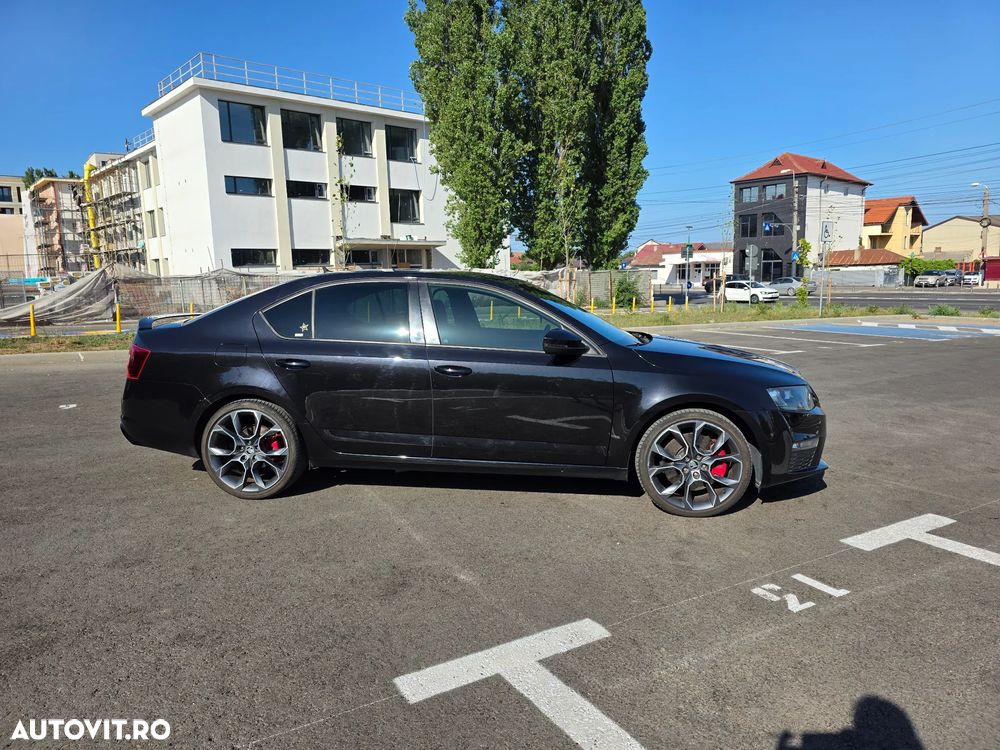 Skoda Octavia 2.0 TSI RS - 6
