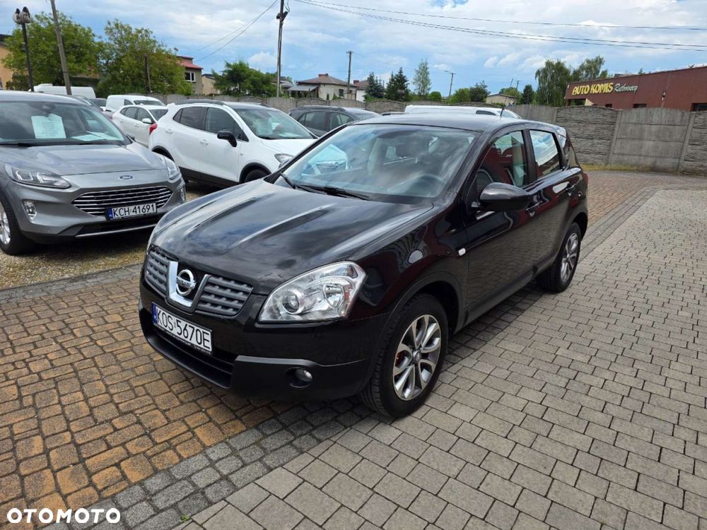 Nissan Qashqai - 1