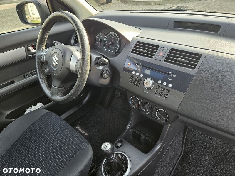 Suzuki Swift 1.3 GS / Premium - 17