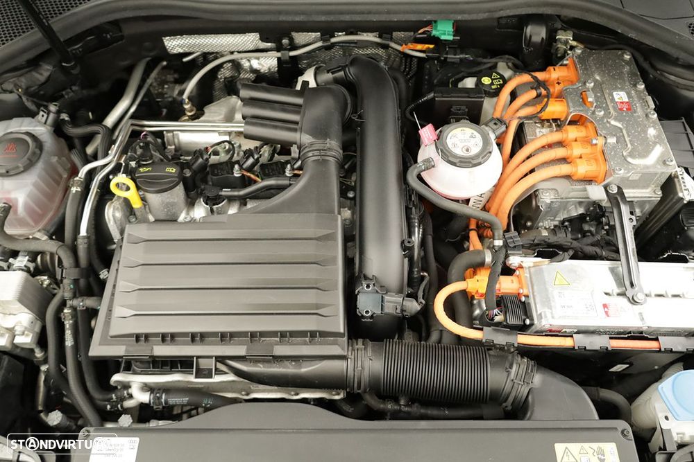 Audi A3 Sportback 45 TFSIe S line - 25